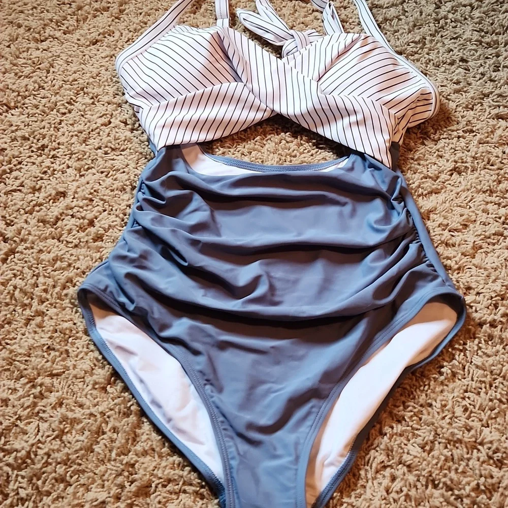 NWT EoMenie Striped Blue and White One Piece Swimsuit Wimans Size Medium - Picture 7 of 8